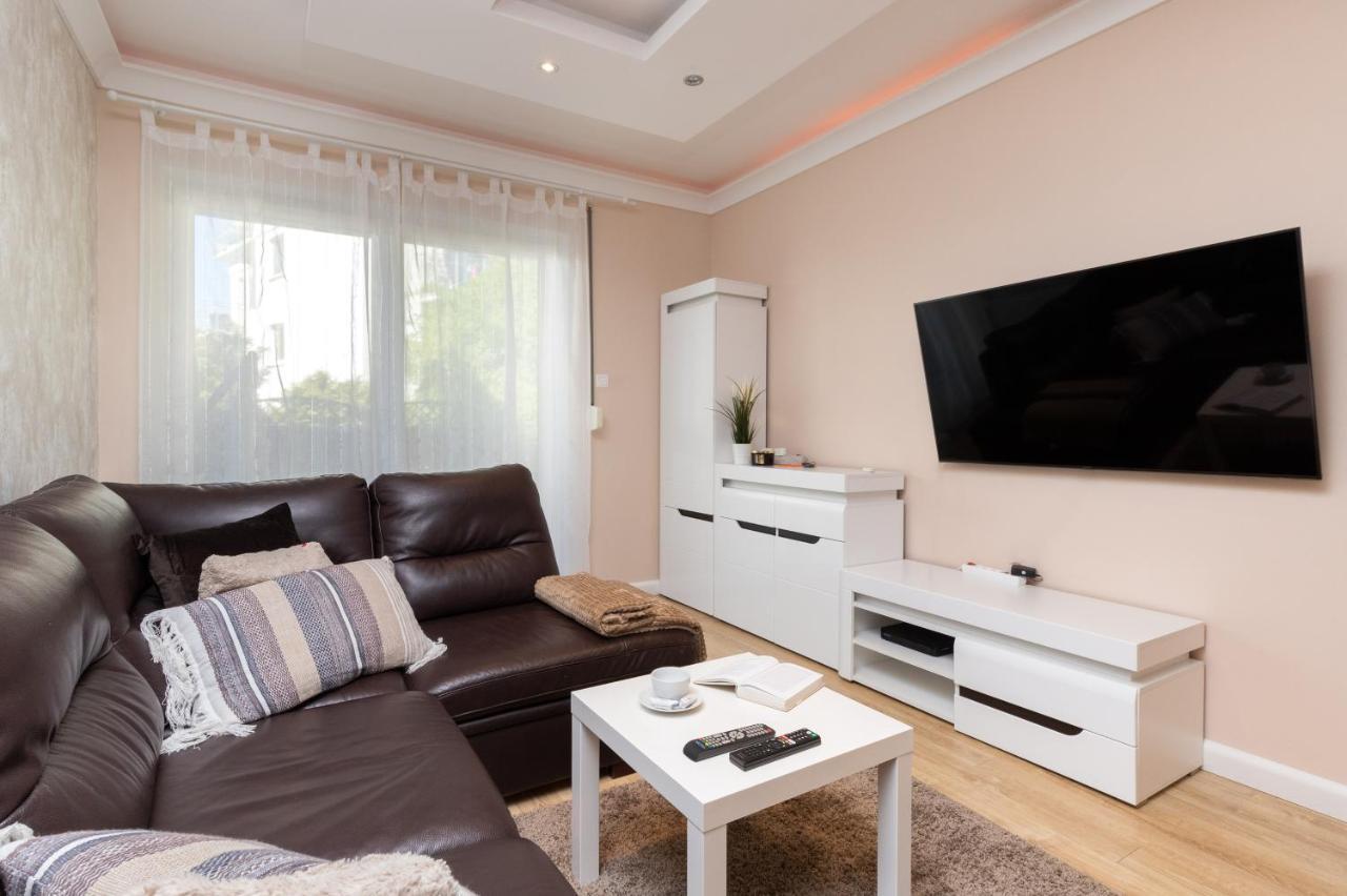 Family Apartament Mysliwska By Renters Apartment กดัญสก์ ภายนอก รูปภาพ
